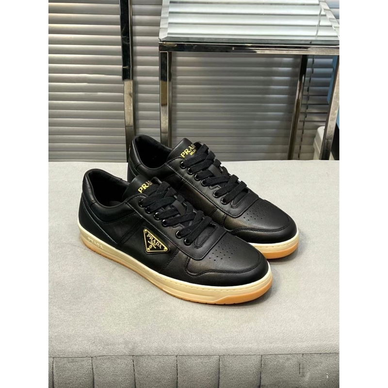 Pra*a sneakers